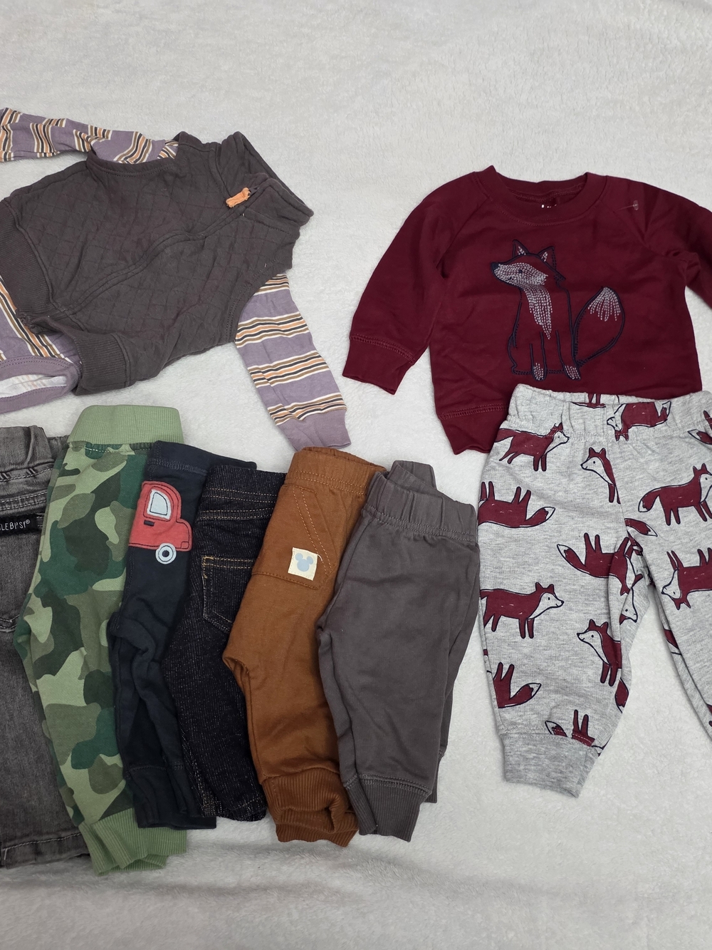 Carter's Maroon Fox Sweatshirt with Gray Fox Print Joggers 9 Pieces